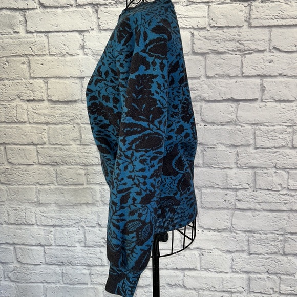 Ann Taylor Teal with Black Paisley print Sweater - Picture 4 of 6